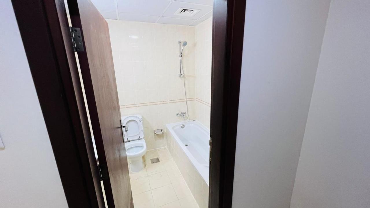 Beautiful Bedroom In Al Barsha Near Mashreq Metro Dubaj Exteriér fotografie
